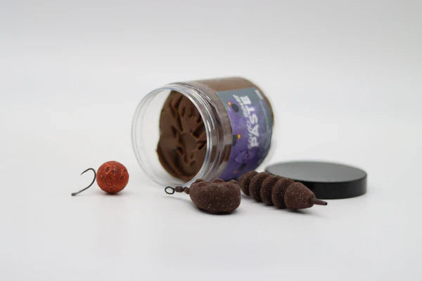 Bait Pasten im Einsatz