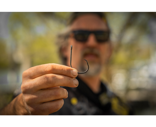 Black Cat Circle Hook DG