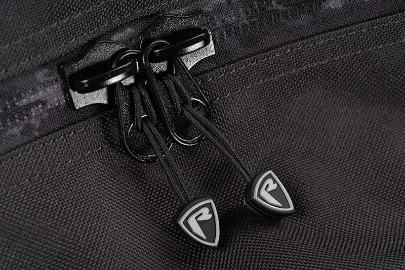Fox Rage Voyager Hard Rod Triple Sleeve