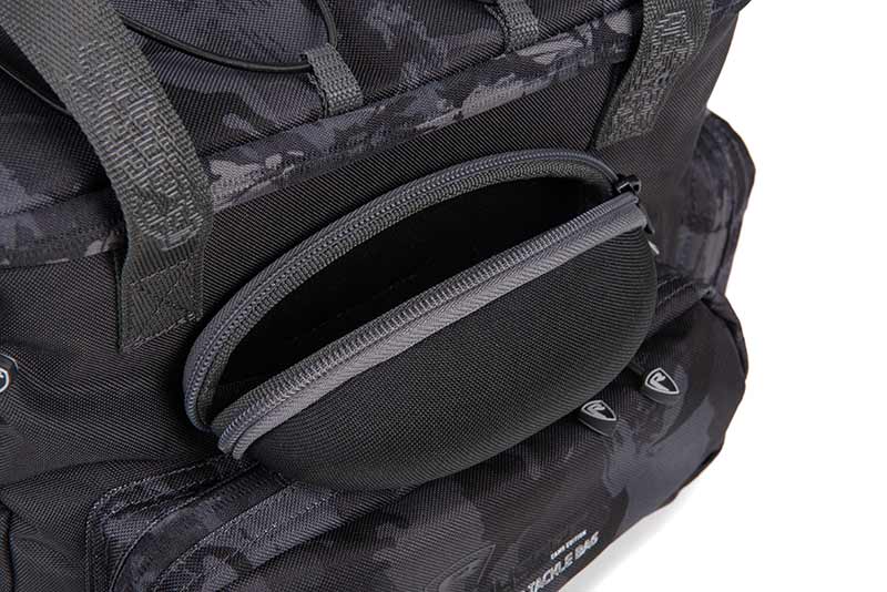 Fox Rage Camo Voyager Medium Tackle Bag