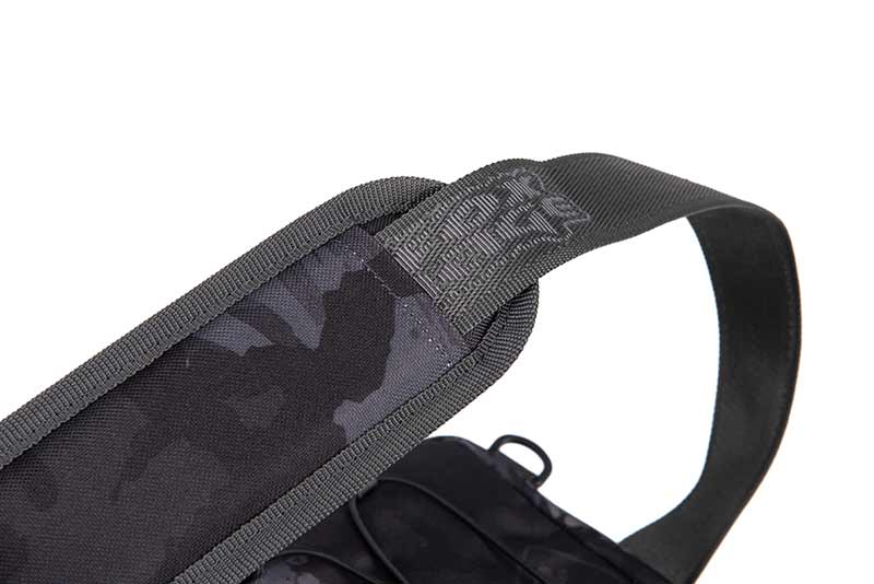 Fox Rage Camo Voyager Medium Tackle Bag
