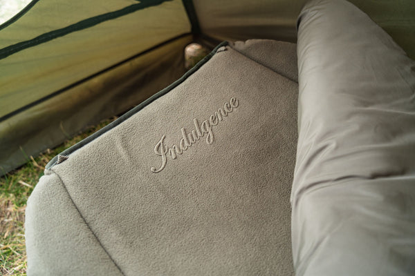 Nash Indulgence 4 Leg Junior Sleep System Camo