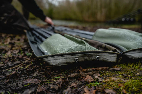 Nash Subterfuge Bushwhacker & Prodding Stick Bag