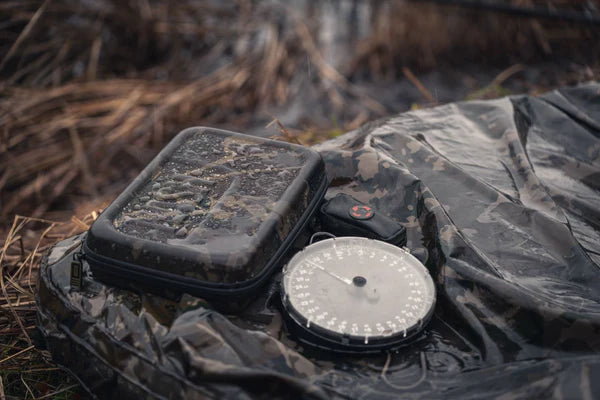 Nash Subterfuge Hi Protect Scales Pouch