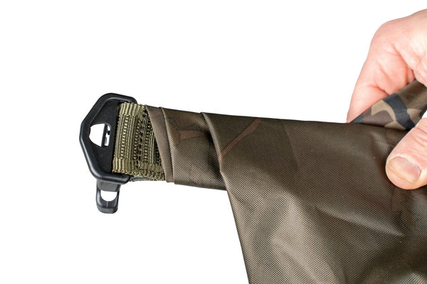 Nash Subterfuge Waterproof Bedchair Bag