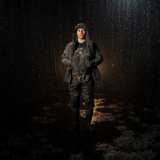 Nash ZT Helluva Waterproof Bib and Brace Camo