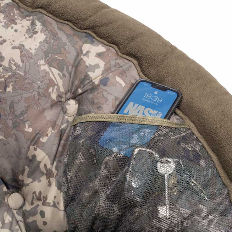 Blackdeere-Nash-Indulgence-Moon-Chair-Deluxe-4